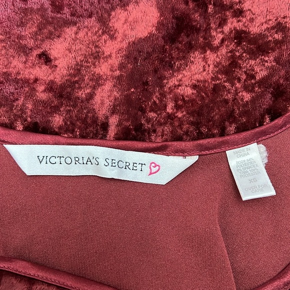 Victoria’s Secret Vintage Heart Label Velvet Tank Cami Top - Picture 5 of 5